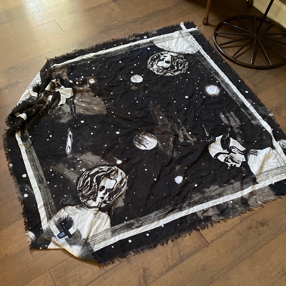 Marc by Marc Jacobs Jupiter & Celestial Wool Scarf - Picture 2 of 9